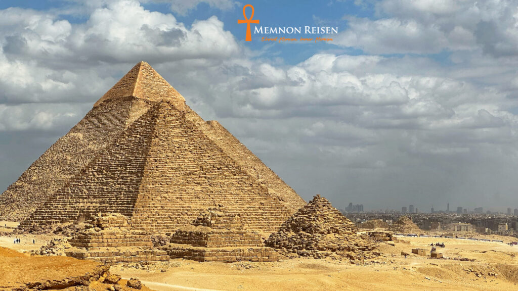 Excursión a las pirámides desde Hurghada en avión