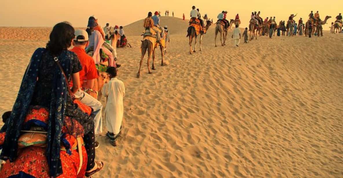 Dünenbuggy-Safari privado 5 Stunden + Paseo en camello + Abendessen + Folclore